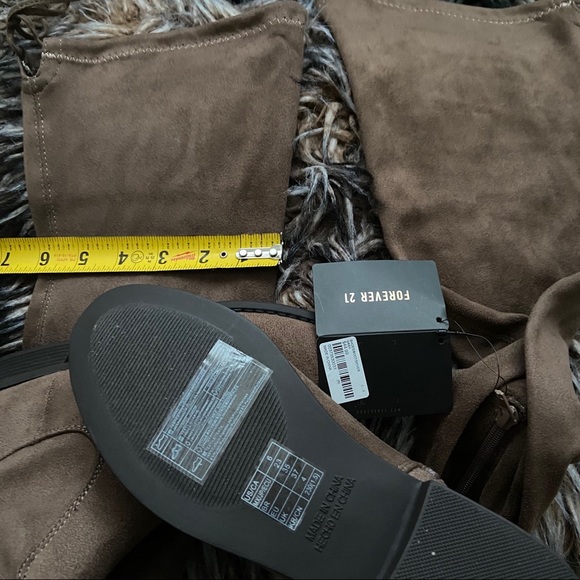 New Forever 21 Over The Knee Boots - Picture 6 of 7